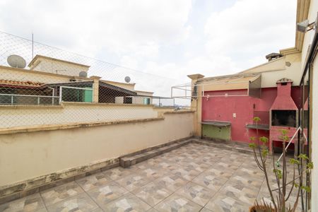 Apartamento à venda com 98m², 2 quartos e 1 vaga Apartamento à venda com 98m², 2 quartos e 1 vagaTerraço com Churrasqueira