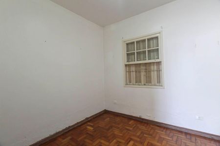 Casa à venda com 300m², 6 quartos e 2 vagasQuarto 4