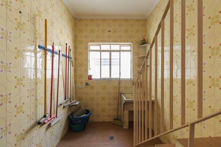 Casa à venda com 300m², 6 quartos e 2 vagasÁrea de Serviço 1