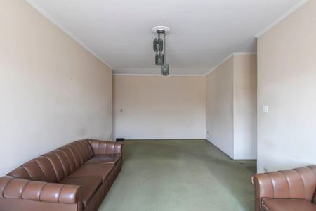 Casa à venda com 300m², 6 quartos e 2 vagasSala 1