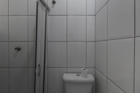 Casa à venda com 300m², 6 quartos e 2 vagasBanheiro 2