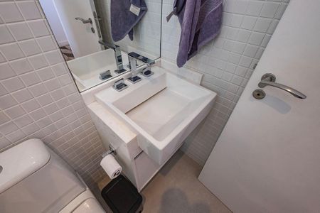 Apartamento para alugar com 109m², 2 quartos e 3 vagas Apartamento para alugar com 109m², 2 quartos e 3 vagasSuíte 2 - Banheiro