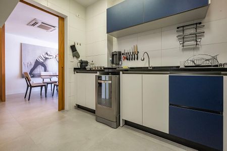 Apartamento para alugar com 109m², 2 quartos e 3 vagas Apartamento para alugar com 109m², 2 quartos e 3 vagasCozinha