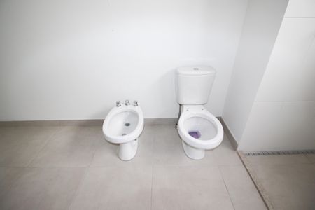 Apartamento à venda com 324m², 4 quartos e 4 vagasBanheiro da Suíte 2