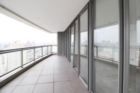 Apartamento à venda com 324m², 4 quartos e 4 vagasVaranda da Sala