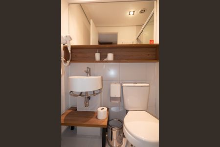 Studio para alugar com 22m², 1 quarto e sem vaga Studio para alugar com 22m², 1 quarto e sem vagaBanheiro