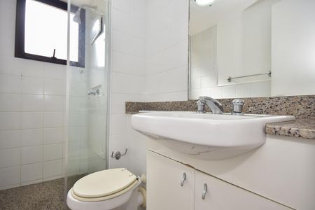 Apartamento à venda com 170m², 3 quartos e 3 vagasBanheiro Suíte 1
