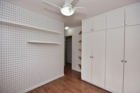 Apartamento à venda com 170m², 3 quartos e 3 vagasSuíte 1
