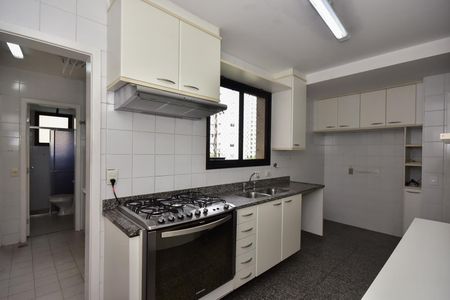Apartamento à venda com 170m², 3 quartos e 3 vagasCozinha