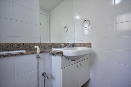 Apartamento à venda com 170m², 3 quartos e 3 vagasBanheiro Suíte 2