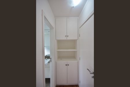 Apartamento à venda com 170m², 3 quartos e 3 vagasBanheiro Suíte 1