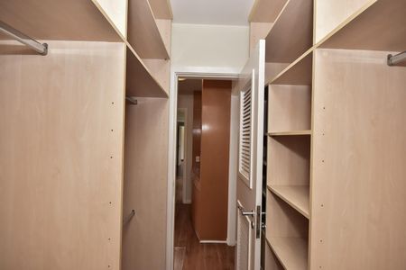 Apartamento à venda com 170m², 3 quartos e 3 vagasArmário da Suíte 3