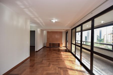 Apartamento à venda com 170m², 3 quartos e 3 vagasSala
