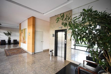 Apartamento à venda com 170m², 3 quartos e 3 vagasHall Social