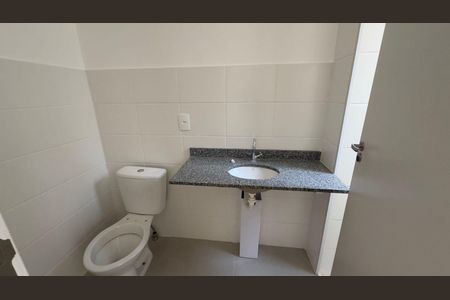 Apartamento para alugar com 48m², 2 quartos e 1 vaga Apartamento para alugar com 48m², 2 quartos e 1 vagaBanheiro Social