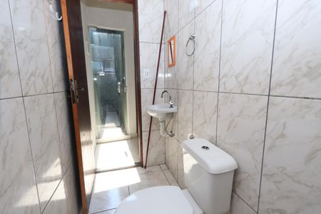 Casa para alugar com 48m², 2 quartos e sem vagaBanheiro