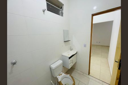 Banheiro de kitnet/studio para alugar com 1 quarto, 50m² em Vila Sao Rafael, Guarulhos