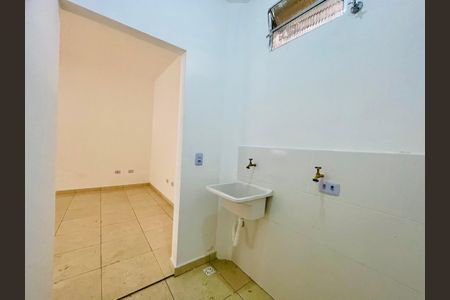 Studio para alugar com 50m², 1 quarto e sem vaga Studio para alugar com 50m², 1 quarto e sem vagaÁrea de Serviço