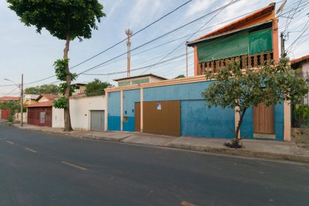 Casa à venda com 300m², 3 quartos e 3 vagas