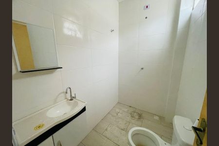 Casa para alugar com 56m², 2 quartos e sem vagaBanheiro Social