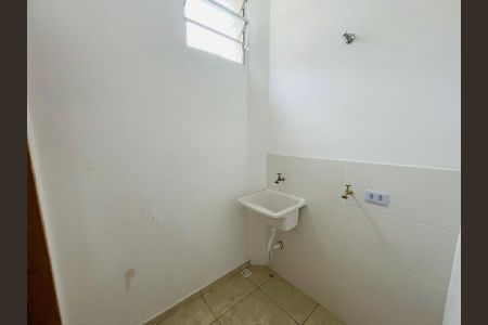 Casa para alugar com 56m², 2 quartos e sem vagaÁrea de Serviço