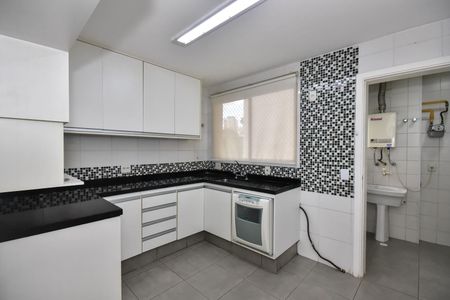 Apartamento à venda com 128m², 3 quartos e 2 vagasCozinha