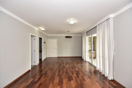 Apartamento à venda com 128m², 3 quartos e 2 vagasSala