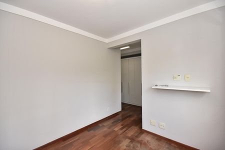 Apartamento à venda com 128m², 3 quartos e 2 vagasSuíte
