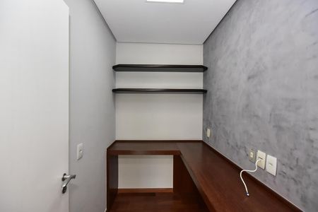 Apartamento à venda com 128m², 3 quartos e 2 vagasEscritório
