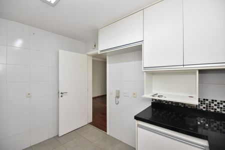 Apartamento à venda com 128m², 3 quartos e 2 vagasCozinha