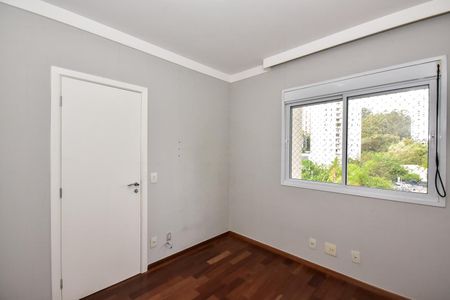 Apartamento à venda com 128m², 3 quartos e 2 vagasQuarto 1