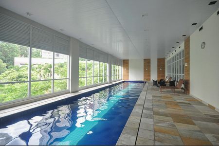 Apartamento à venda com 128m², 3 quartos e 2 vagas Apartamento à venda com 128m², 3 quartos e 2 vagasPiscina 1