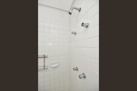 Apartamento à venda com 128m², 3 quartos e 2 vagasChuveiro da Suíte