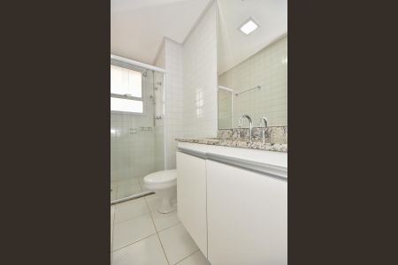 Apartamento à venda com 128m², 3 quartos e 2 vagasBanheiro