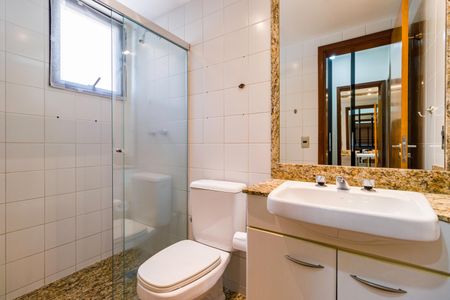 Apartamento à venda com 155m², 3 quartos e 3 vagasBanheiro da Suíte 3