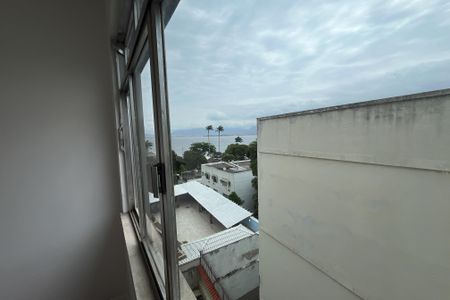 Vista Quarto 1 de apartamento para alugar com 3 quartos, 60m² em Jardim Guanabara, Rio de Janeiro