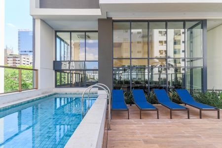 Studio à venda com 27m², 1 quarto e sem vagaÁrea comum - Piscina