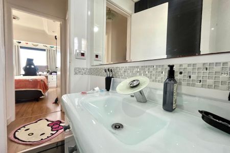 Apartamento à venda com 108m², 3 quartos e 2 vagasBanheiro 2