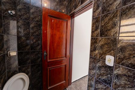 Lavabo de casa para alugar com 2 quartos, 128m² em Parque Boturussu, São Paulo