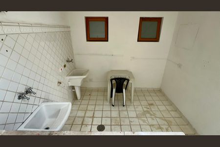 Casa à venda com 400m², 4 quartos e 4 vagasÁrea de Serviço