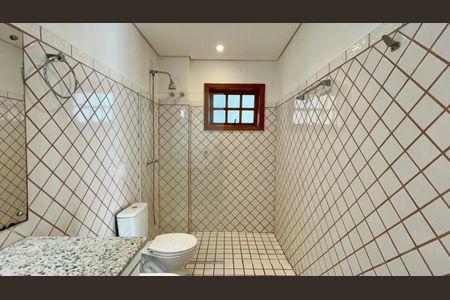 Casa à venda com 400m², 4 quartos e 4 vagasBanheiro da Suíte 1