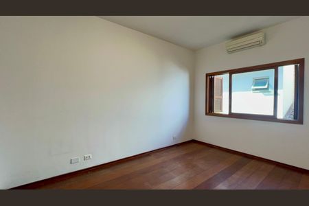 Casa à venda com 400m², 4 quartos e 4 vagasSuíte 4