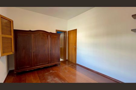 Casa à venda com 400m², 4 quartos e 4 vagasSuíte 3