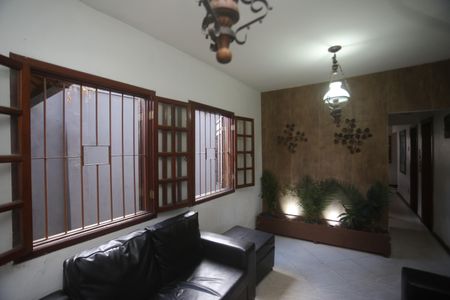 Casa para alugar com 360m², 4 quartos e 3 vagasSala