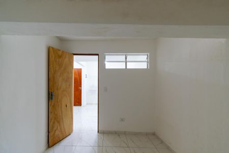Quarto de kitnet/studio para alugar com 1 quarto, 45m² em Cidade Domitila, São Paulo