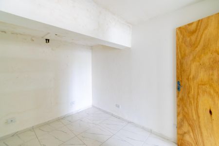Quarto de kitnet/studio para alugar com 1 quarto, 45m² em Cidade Domitila, São Paulo