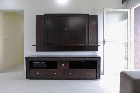 Sala de Estar de apartamento para alugar com 2 quartos, 72m² em Vila Cintra, Mogi das Cruzes