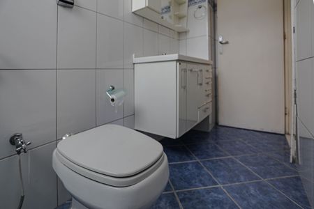 Apartamento para alugar com 72m², 2 quartos e 1 vaga Apartamento para alugar com 72m², 2 quartos e 1 vagaBanheiro Social