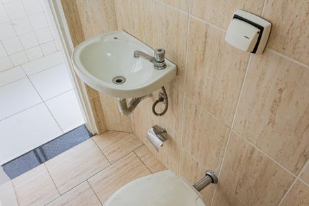 Apartamento para alugar com 116m², 4 quartos e 1 vaga Apartamento para alugar com 116m², 4 quartos e 1 vagaBanheiro de serviço