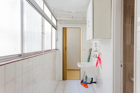 Apartamento para alugar com 116m², 4 quartos e 1 vaga Apartamento para alugar com 116m², 4 quartos e 1 vagaÁrea de Serviço